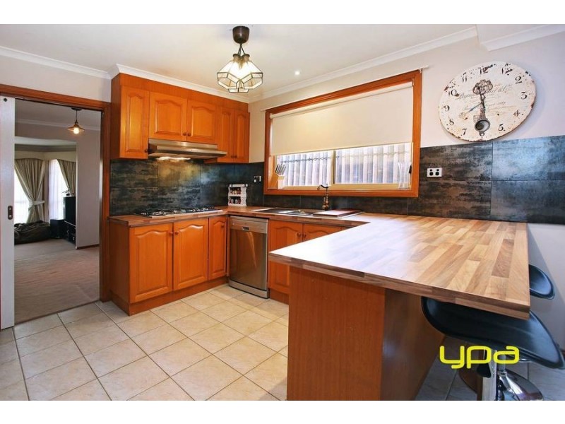 18 Penshurst Court, Hillside VIC 3037