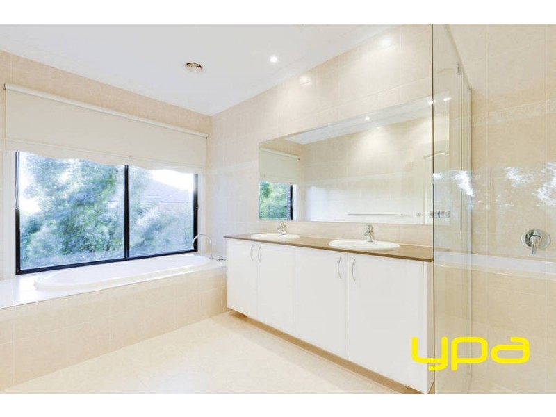 9 Windmill Rise, Hillside VIC 3037