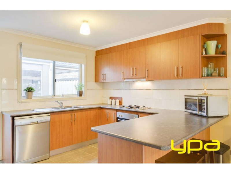 2/87 Allenby Road, Hillside VIC 3037