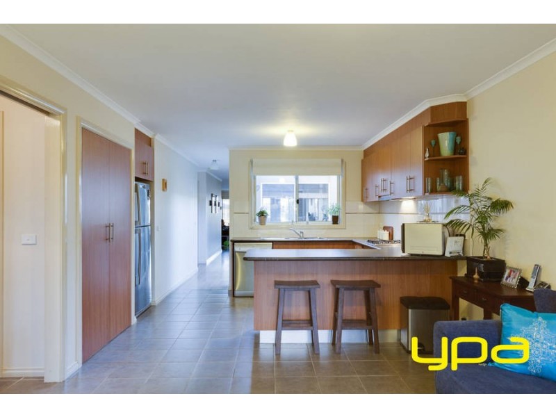 2/87 Allenby Road, Hillside VIC 3037