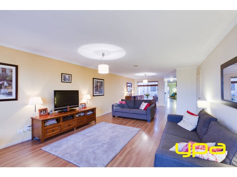 2/87 Allenby Road, Hillside VIC 3037