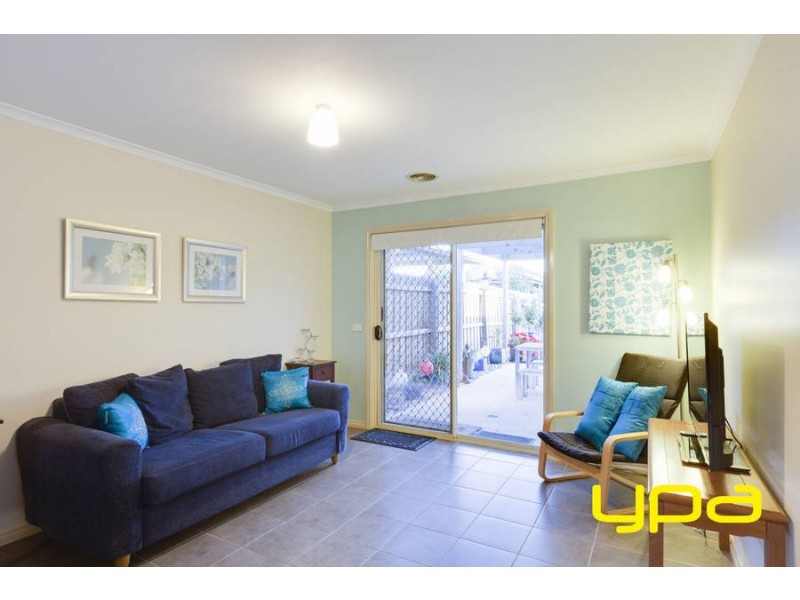 2/87 Allenby Road, Hillside VIC 3037