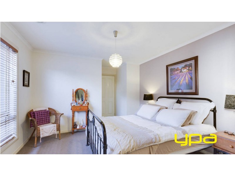 2/87 Allenby Road, Hillside VIC 3037