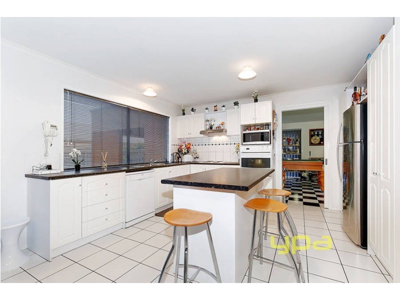 105 Delbridge Drive, Sydenham VIC 3037