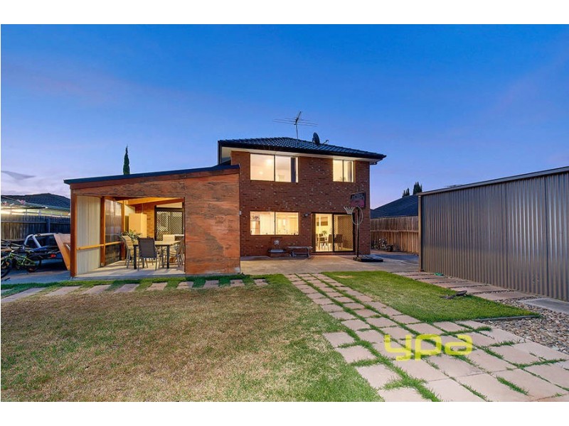 105 Delbridge Drive, Sydenham VIC 3037