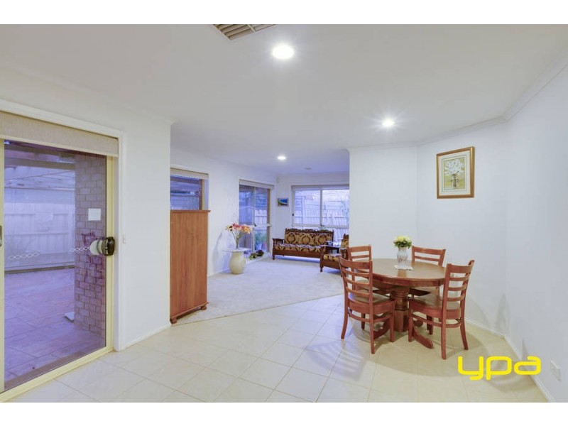 24 Oarsome Drive, Delahey VIC 3037