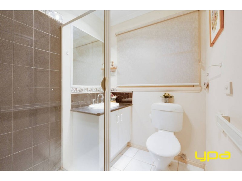 24 Oarsome Drive, Delahey VIC 3037