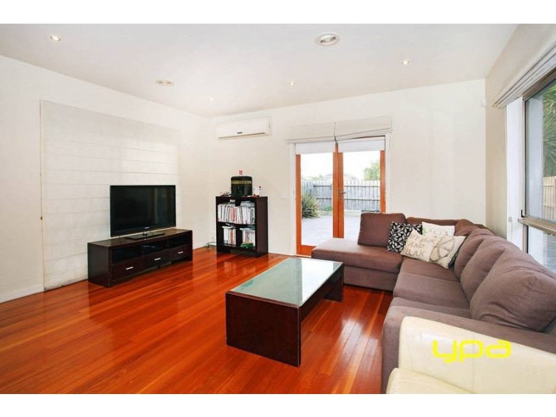 18 Marylou Court, Delahey VIC 3037