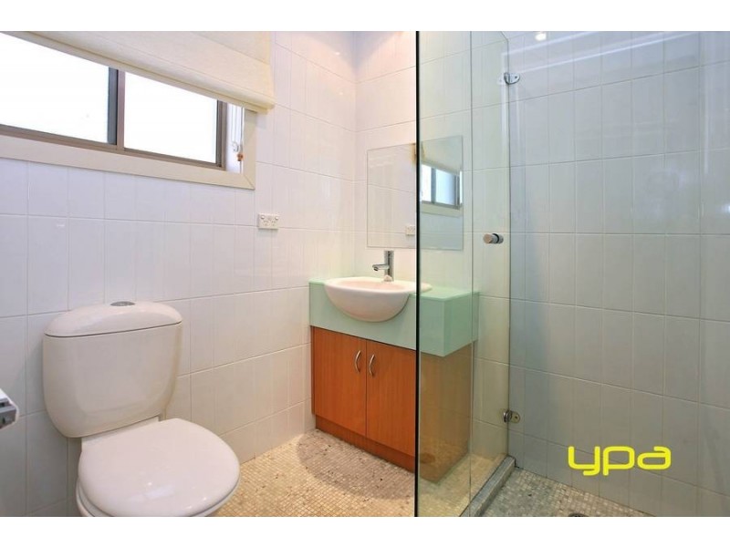 18 Marylou Court, Delahey VIC 3037