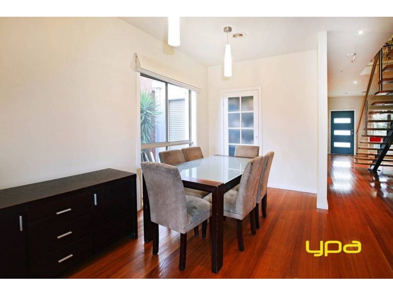 18 Marylou Court, Delahey VIC 3037