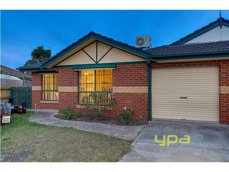 1/32 Chris Court, Hillside VIC 3037