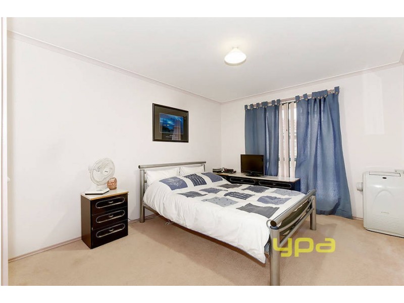 1/32 Chris Court, Hillside VIC 3037