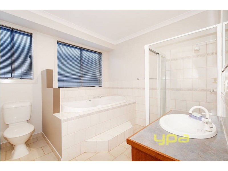 1 Toombak Walk, Sydenham VIC 3037