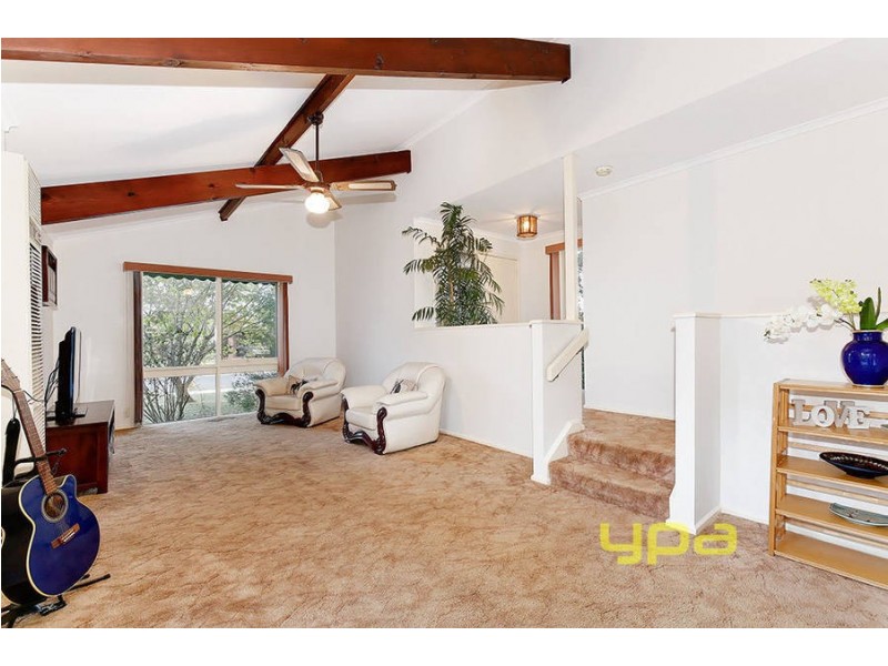 5 Leavesdon Avenue, Kealba VIC 3021