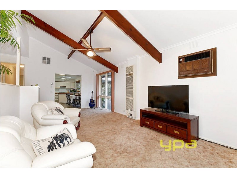 5 Leavesdon Avenue, Kealba VIC 3021