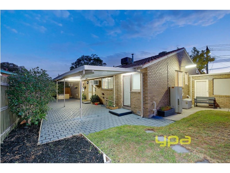 5 Leavesdon Avenue, Kealba VIC 3021