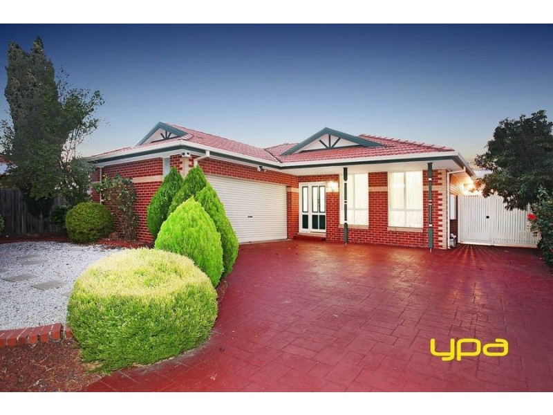 1 Strzelecki Court, Taylors Lakes VIC 3038