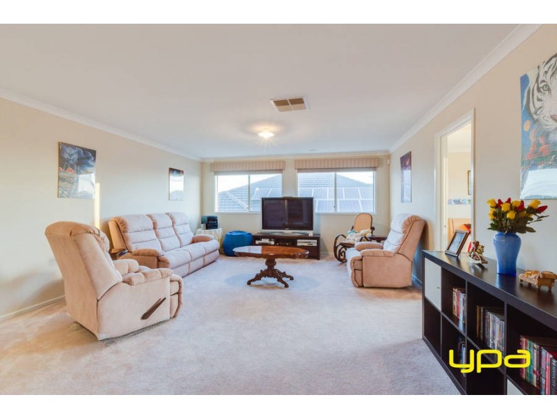 6 Ultimo Walk, Taylors Hill VIC 3037