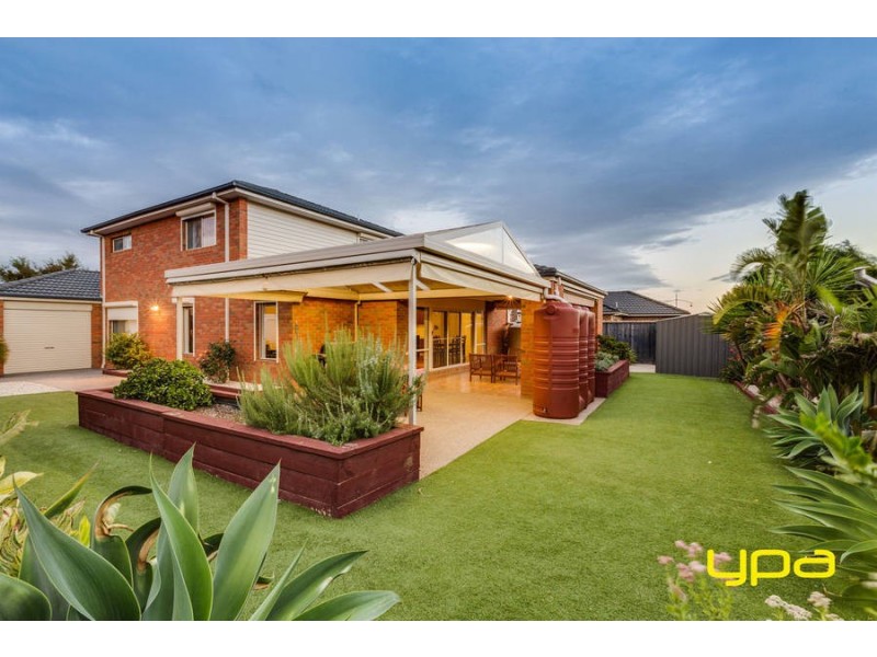 6 Ultimo Walk, Taylors Hill VIC 3037
