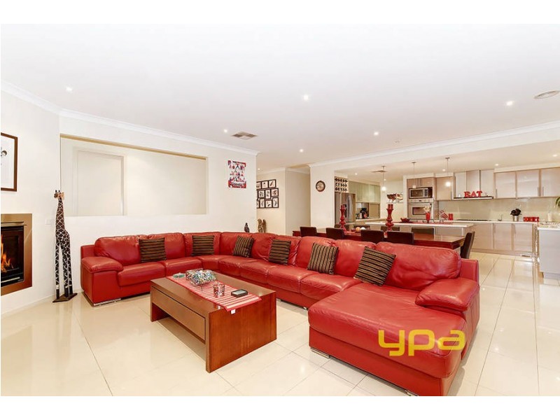 11 Wales Court, Hillside VIC 3037