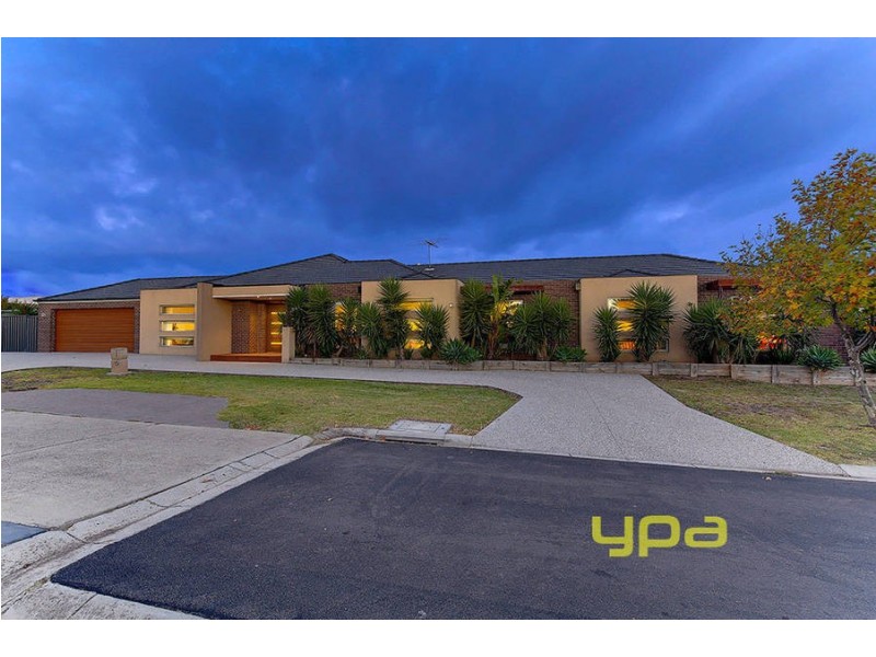 11 Wales Court, Hillside VIC 3037