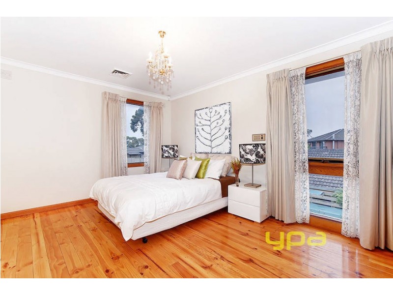 9 Mara Court, Taylors Lakes VIC 3038