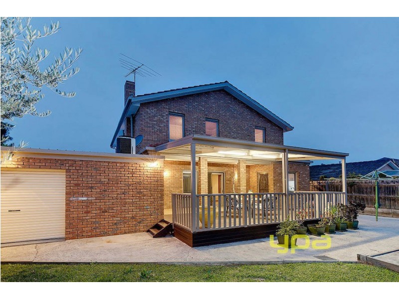 9 Mara Court, Taylors Lakes VIC 3038