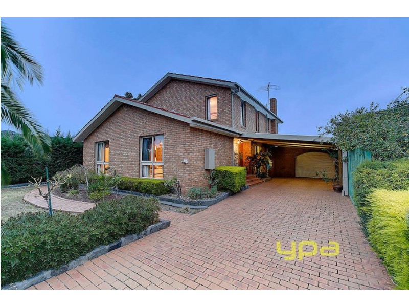 9 Mara Court, Taylors Lakes VIC 3038