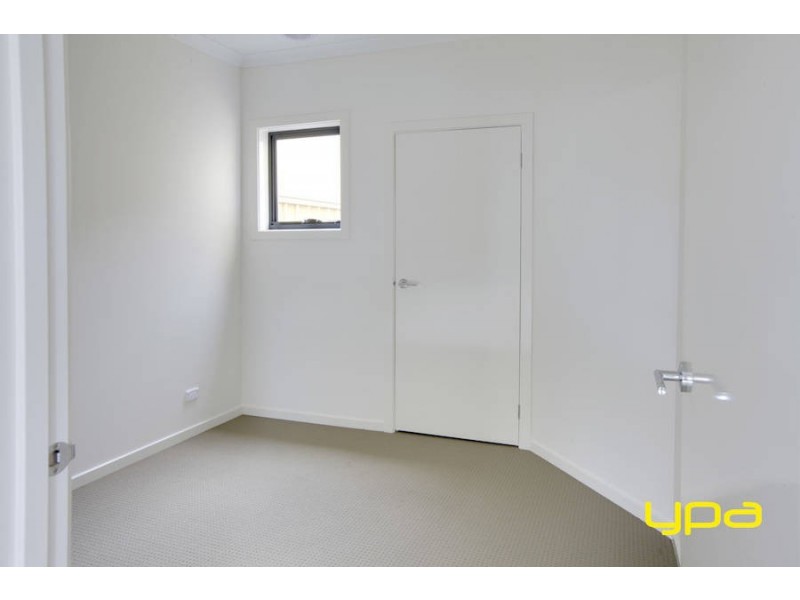 1 & 2/31 Lydgate Terrace, Epping VIC 3076