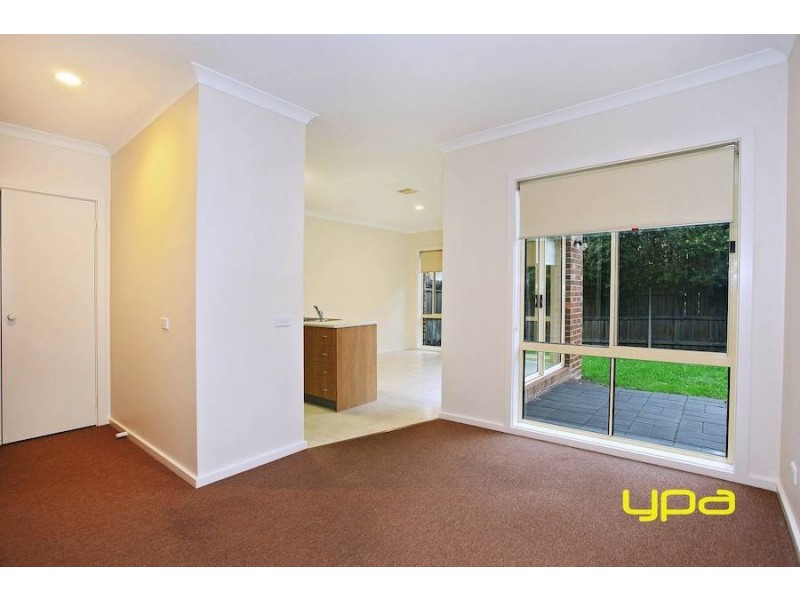 7 Kristian Drive, Hillside VIC 3037