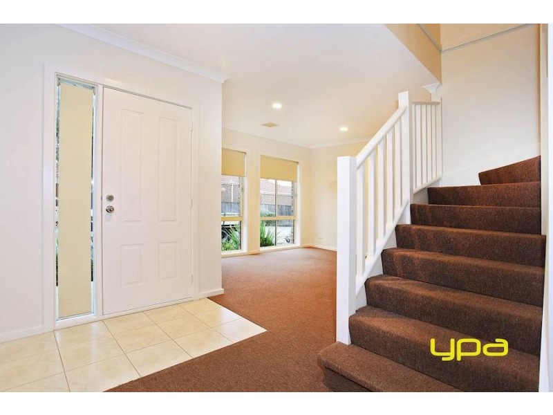 7 Kristian Drive, Hillside VIC 3037