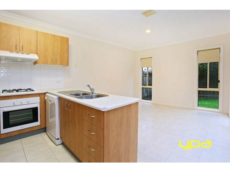 7 Kristian Drive, Hillside VIC 3037