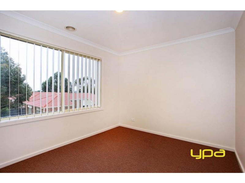 7 Kristian Drive, Hillside VIC 3037