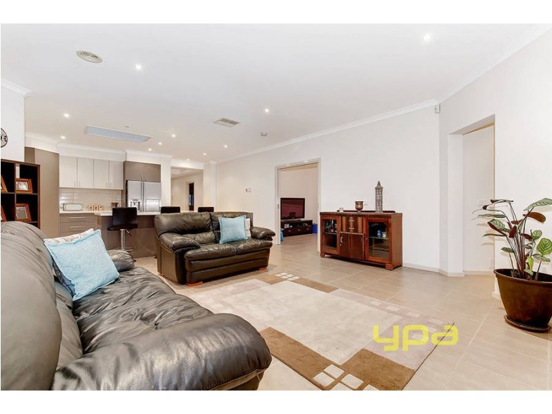 21 Dorcas Lane, Taylors Hill VIC 3037