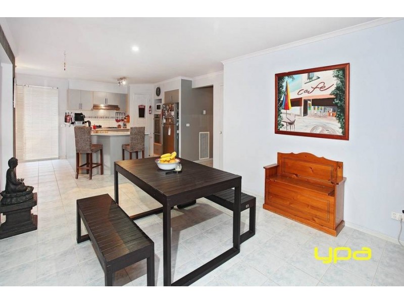 89 Glenbruar Drive, Hillside VIC 3037