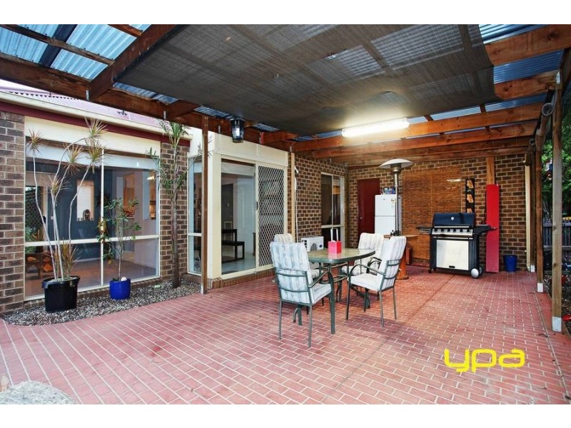 89 Glenbruar Drive, Hillside VIC 3037