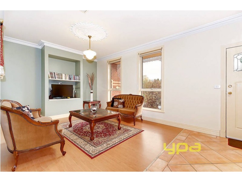 2/42 Chris Court, Hillside VIC 3037