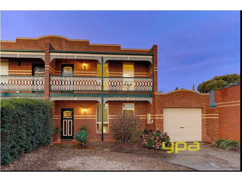 2/42 Chris Court, Hillside VIC 3037