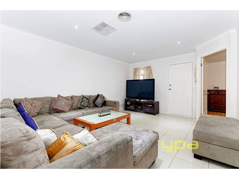 9 Lorraine Court, Hillside VIC 3037