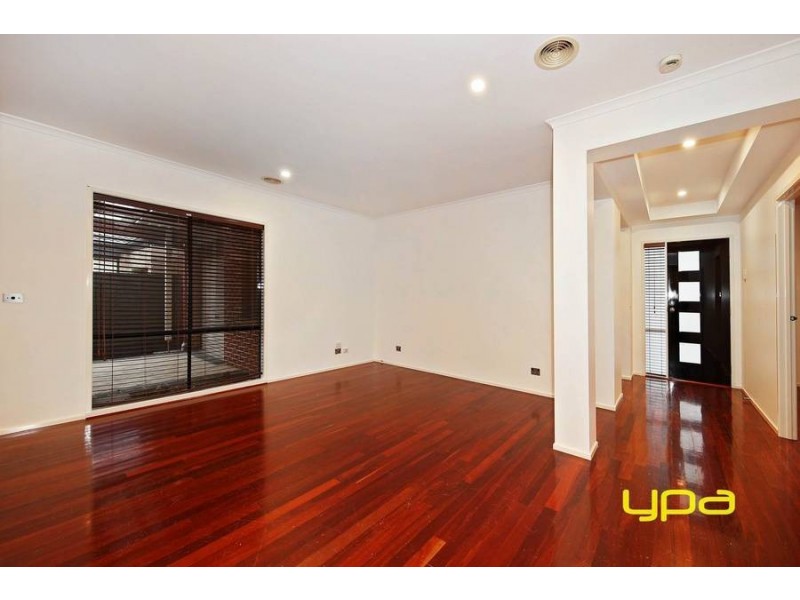 15 Carlton Court, Taylors Hill VIC 3037