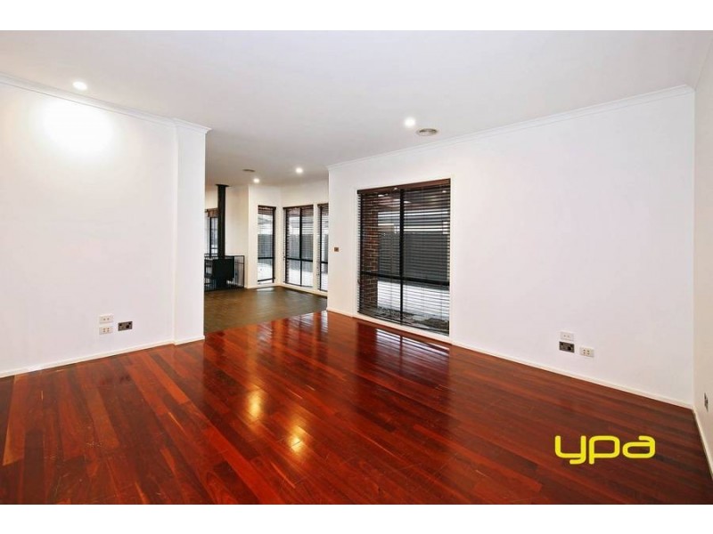 15 Carlton Court, Taylors Hill VIC 3037