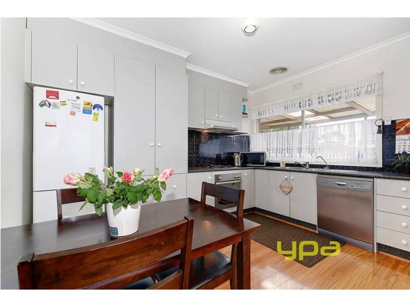 4 Butler Street, St Albans VIC 3021