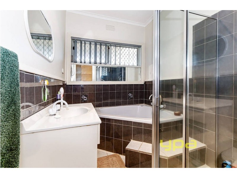 4 Butler Street, St Albans VIC 3021