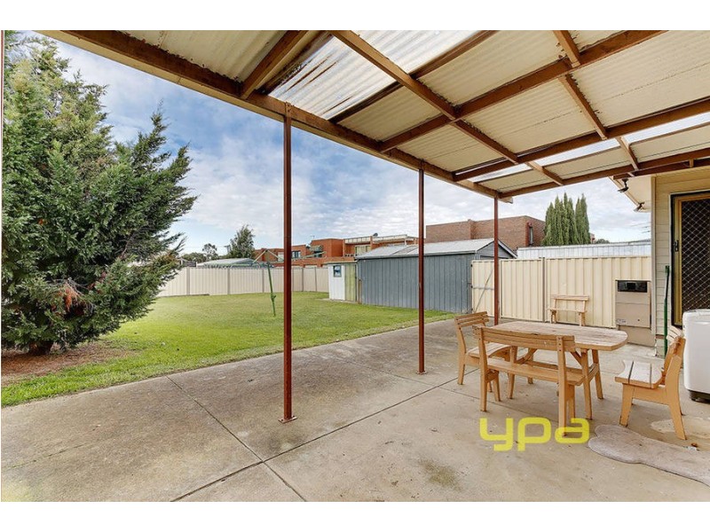4 Butler Street, St Albans VIC 3021