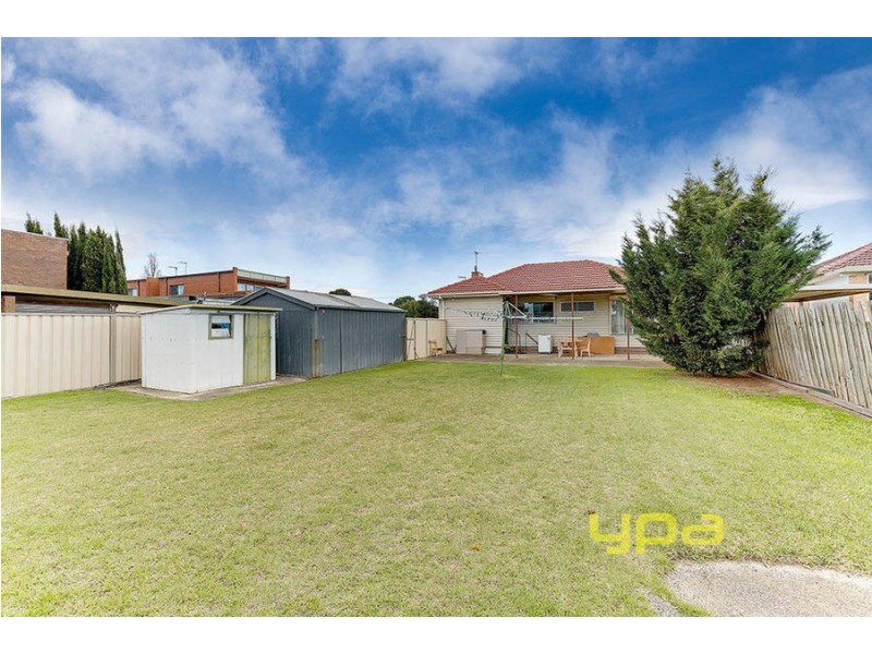 4 Butler Street, St Albans VIC 3021