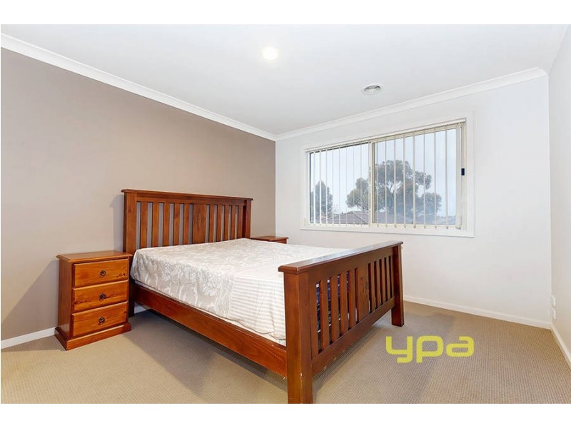 28 Tintern Loop, Hillside VIC 3037