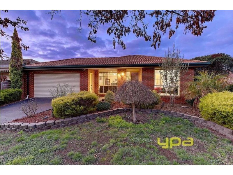 8 Whitmore Place, Hillside VIC 3037