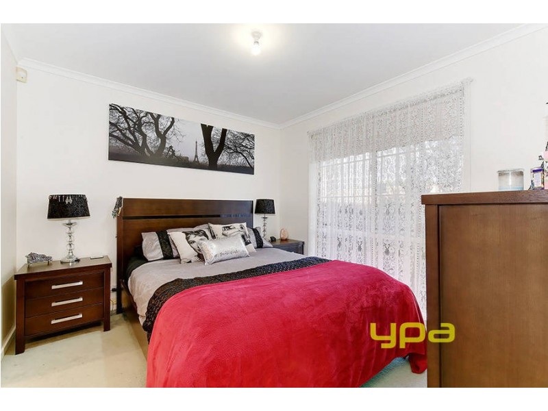 8 Whitmore Place, Hillside VIC 3037