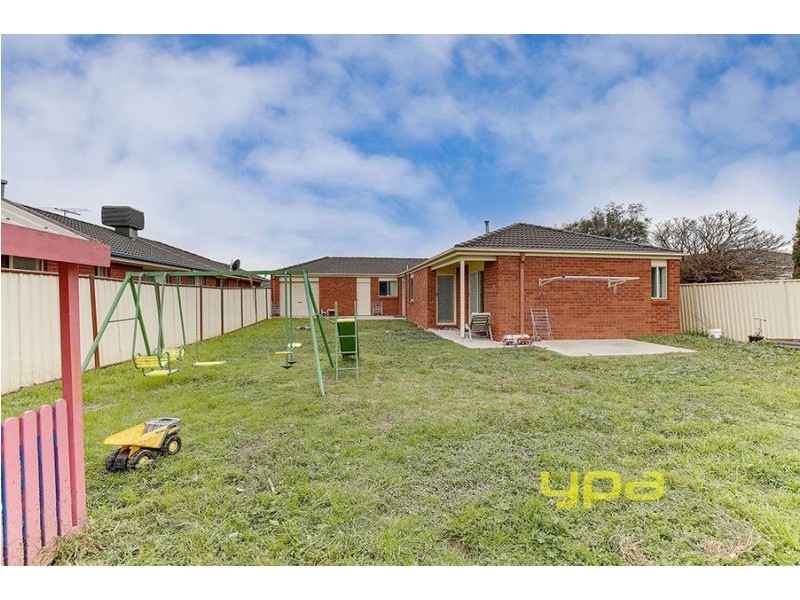 16 Marner Avenue, Hillside VIC 3037