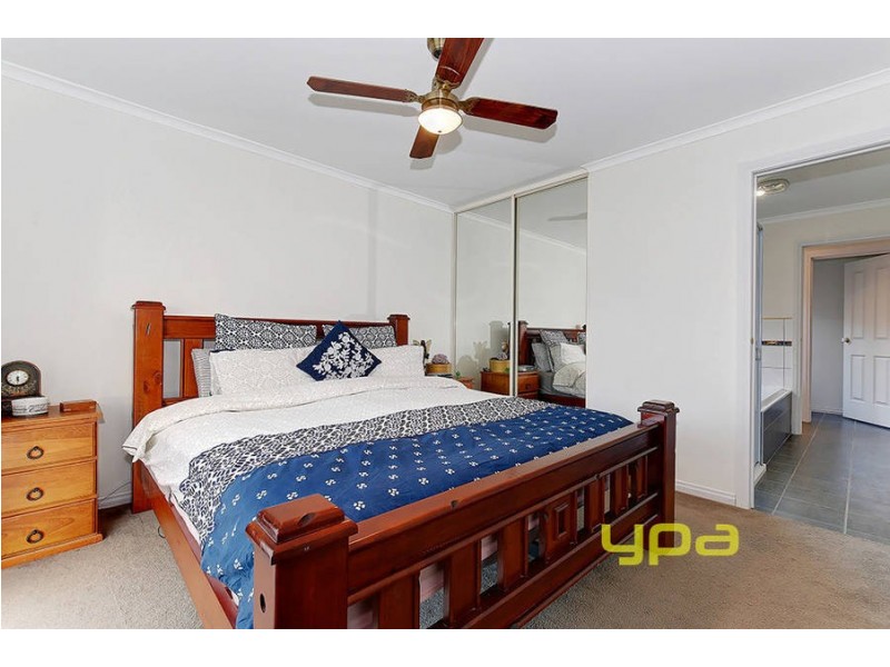 49 Meade Way, Sydenham VIC 3037